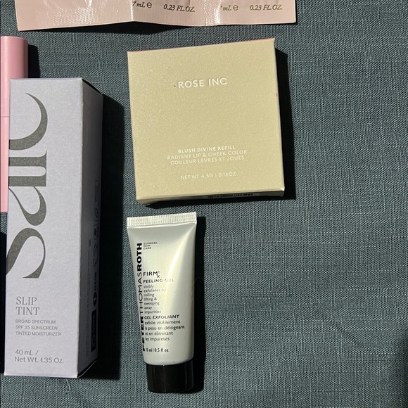 NIB Makeup Bundle - Picture 3 of 12